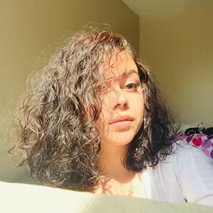 Meet your Posher, Steffany